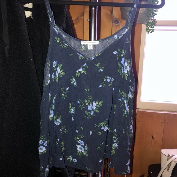 shirt - Picture 2 of 2